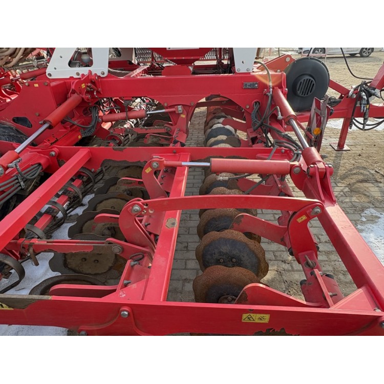 Secí stroj Pöttinger Terrasem C6