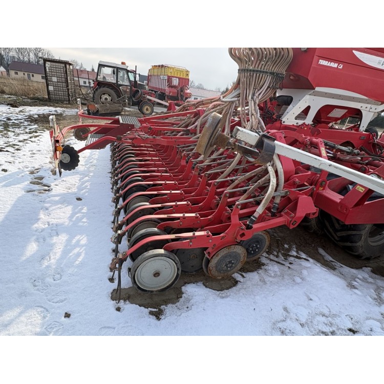 Secí stroj Pöttinger Terrasem C6