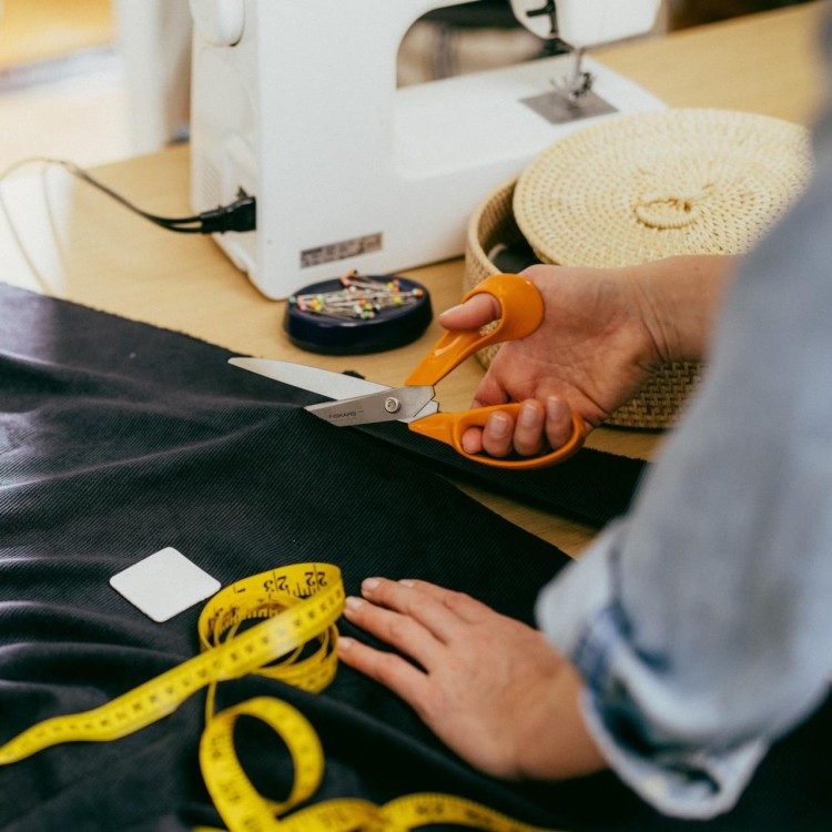 FISKARS 1075032 Nůžky Classic univerzální 21cm