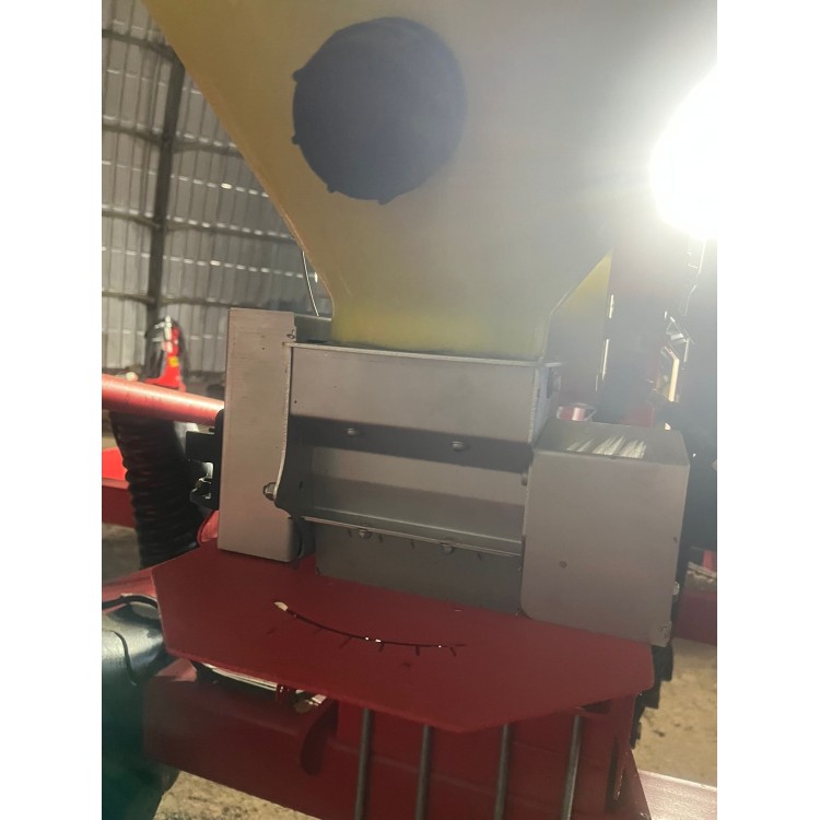 Secí stroj APV MDP 100 M1