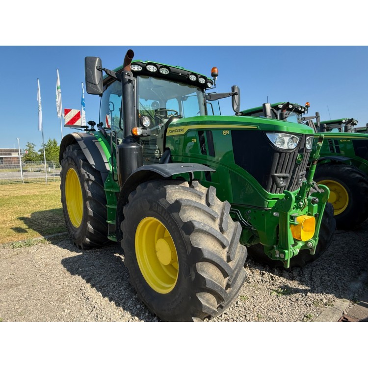 Traktor John Deere 6R 215
