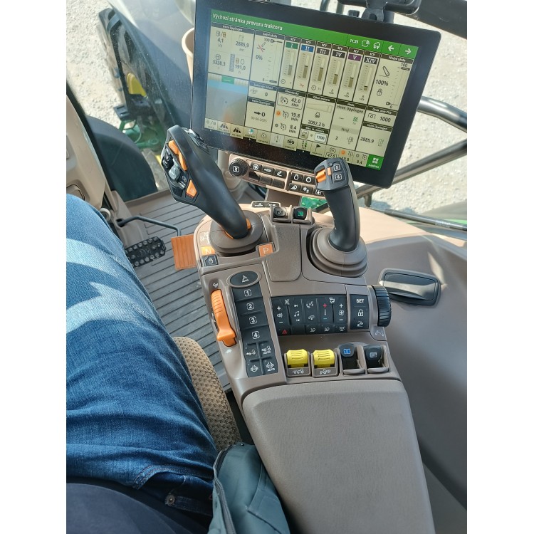 Traktor John Deere 6R 195