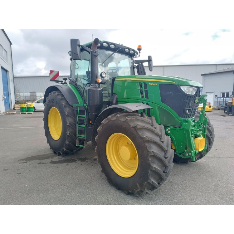 Traktor John Deere 6250R