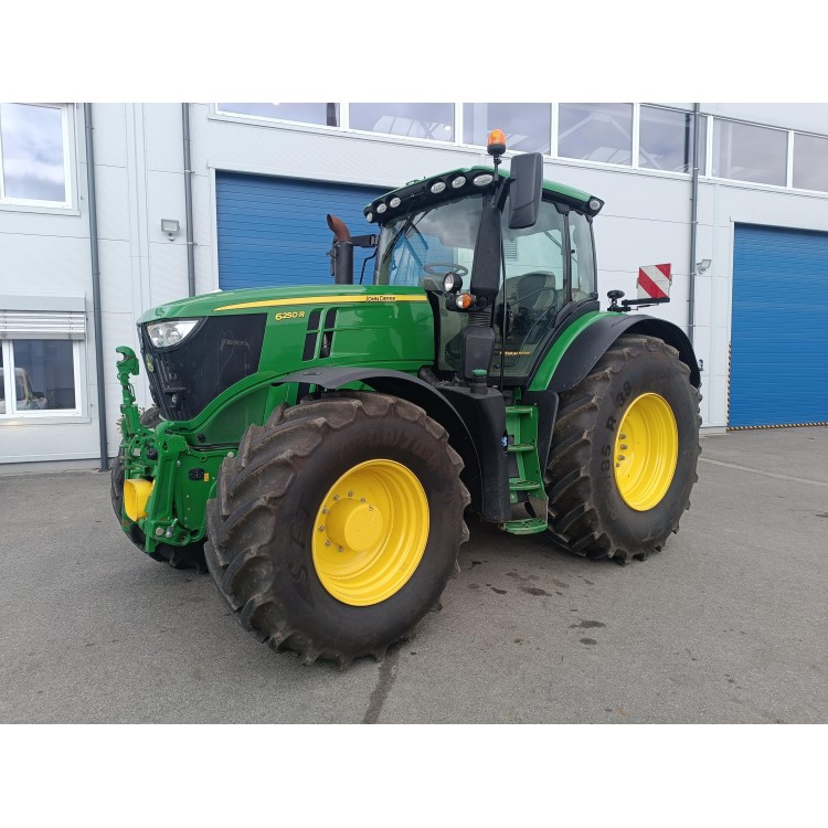 Traktor John Deere 6250R