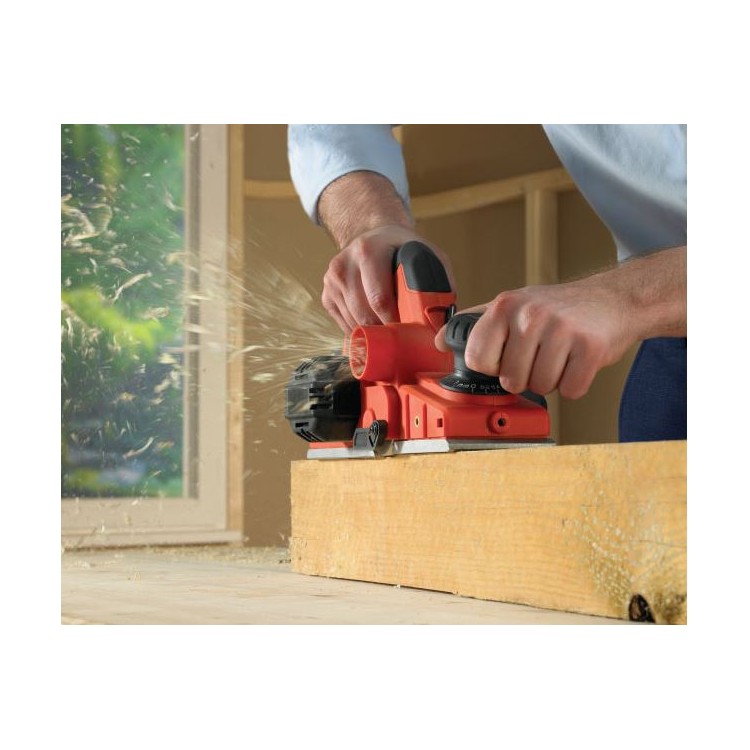 BLACK&DECKER KW750K Hoblík 750 W s vysokým výkonem