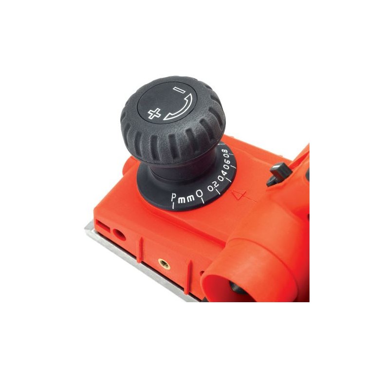 BLACK&DECKER KW750K Hoblík 750 W s vysokým výkonem