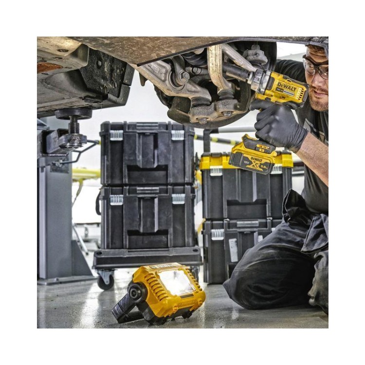 DeWALT DCL077 Aku LED pracovní světlo 12 - 18V, 2000 lm