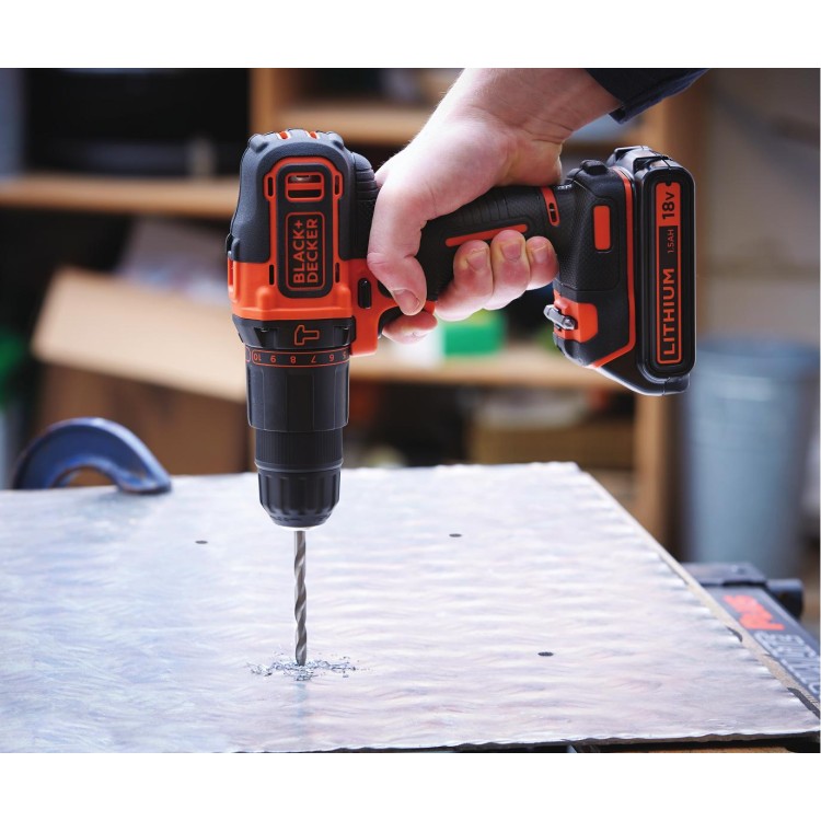 BLACK&DECKER BDCHD18KB Akuvrtačka 18V 1,5Ah Li-ion