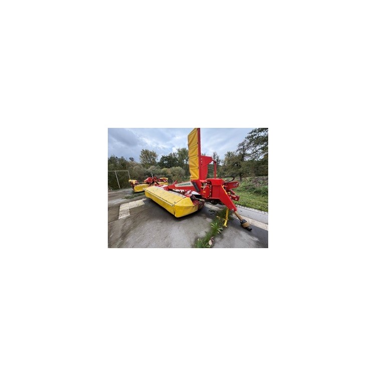 Zadně nesený diskový žací stroj se shazovacím šnekem NOVACAT 302 CF