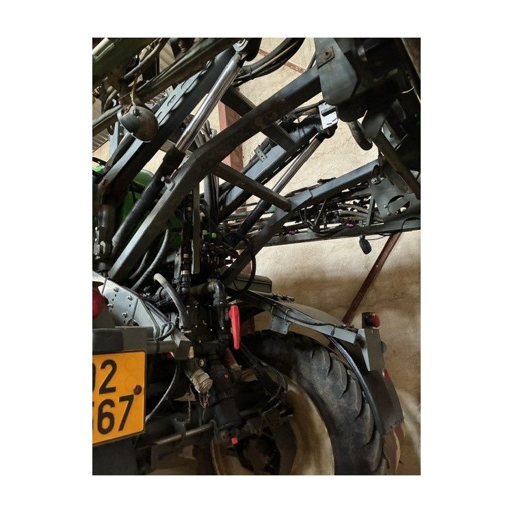 Samojízdný postřikovač TECNOMA LASER 4240