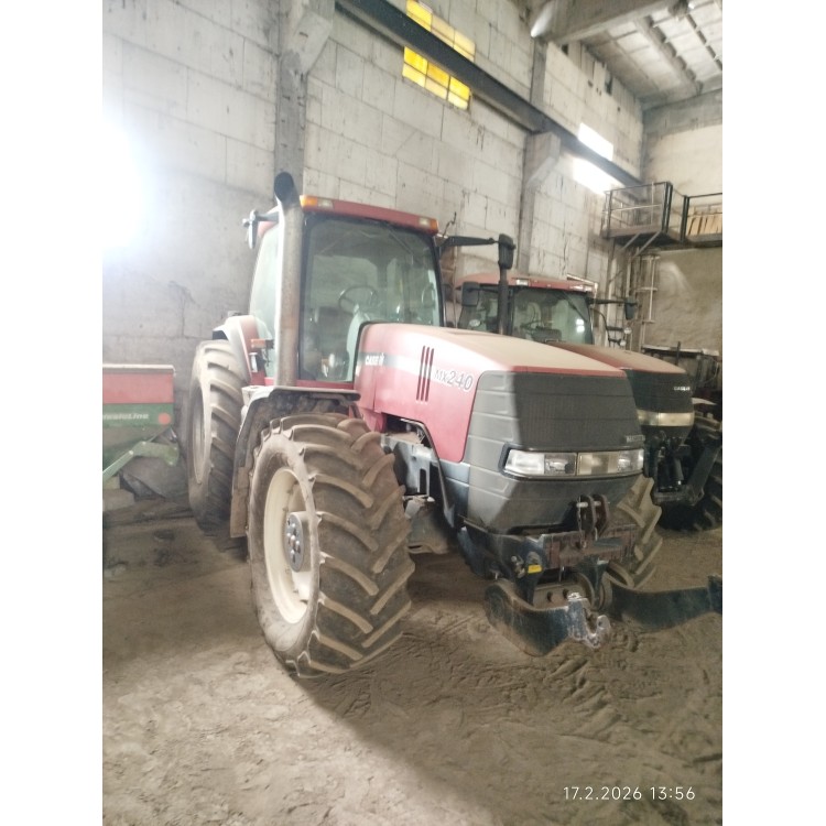 Traktor Case MX 240