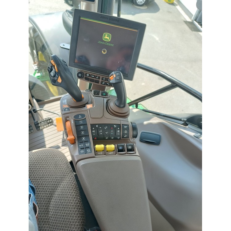 Traktor John Deere 6R 250 DEMO