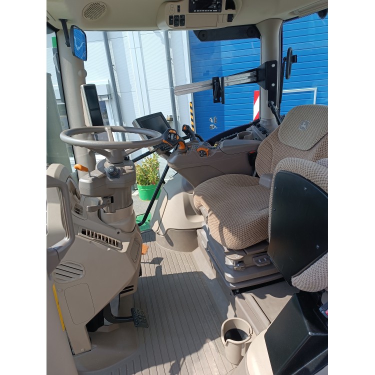 Traktor John Deere 6R 250 DEMO