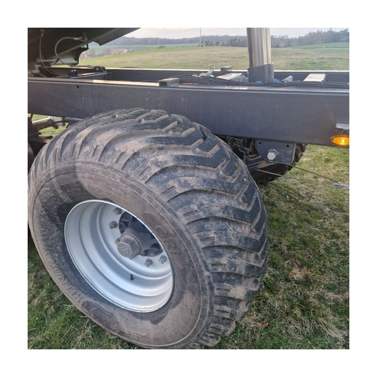 Návěs Fliegl TMK 256