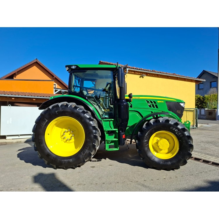 Traktor John Deere 6155R