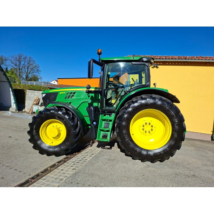 Traktor John Deere 6155R