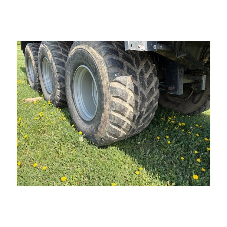 Senážní vůz PÖTTINGER Jumbo Combiline 10010