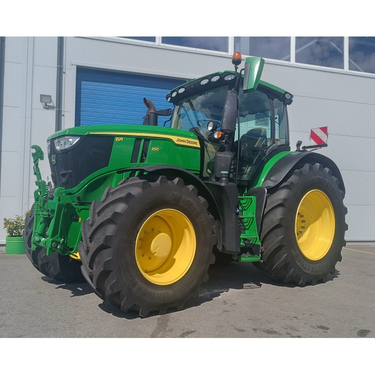Traktor John Deere 6R 250 DEMO