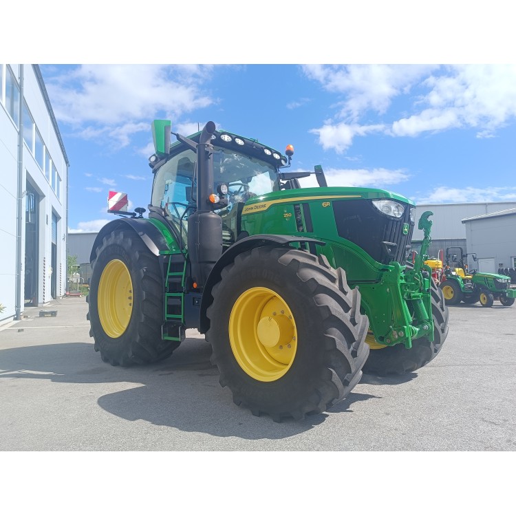 Traktor John Deere 6R 250 DEMO