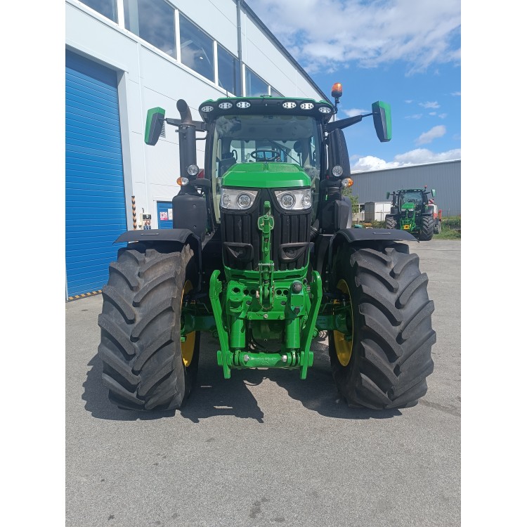 Traktor John Deere 6R 250 DEMO