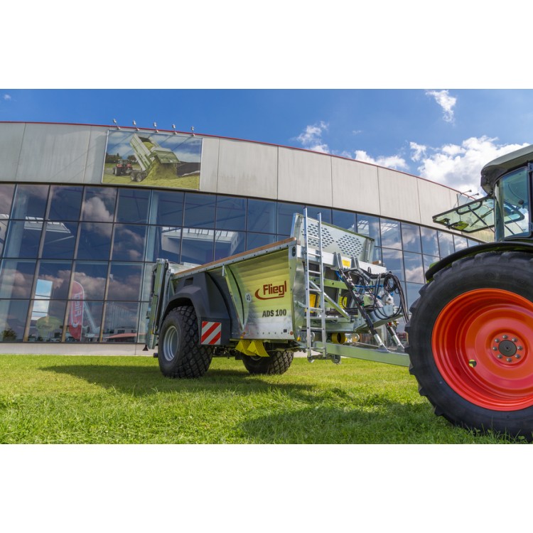 Fliegl ADS 160 Rozmetadlo chlévské mrvy