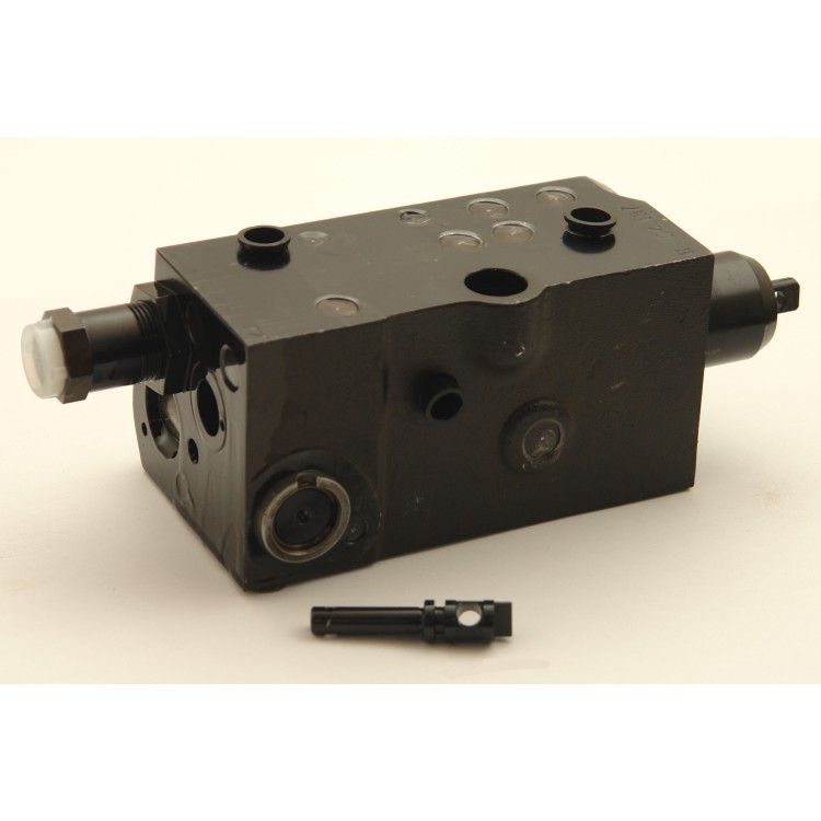 70118140 Rozvaděč hydrauliky - celek