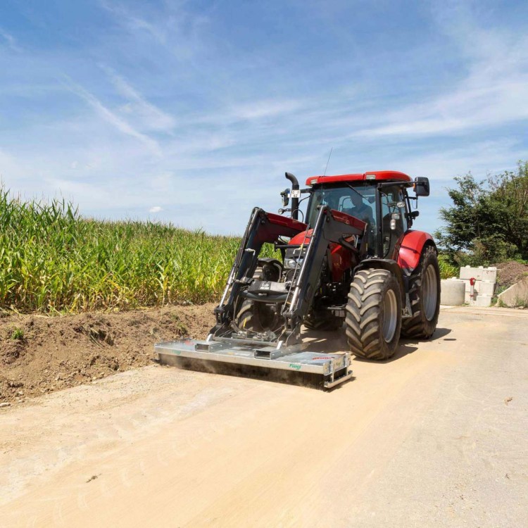 Fliegl zametač 2500 mm 12 řad smetáků