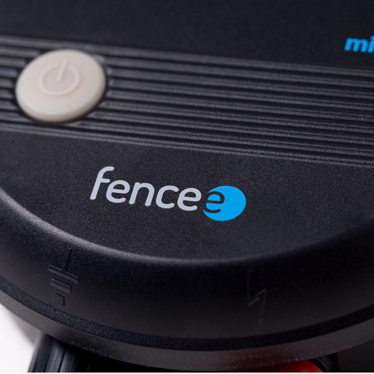 FENCEE mini M10 Ohradníkový zdroj