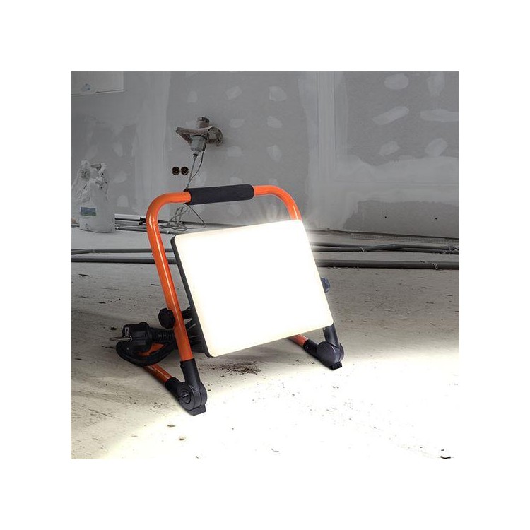 SOLIGHT WM-50W-FEQ LED reflektor se sklopným stojanem, 50W, kabel se zástrčkou