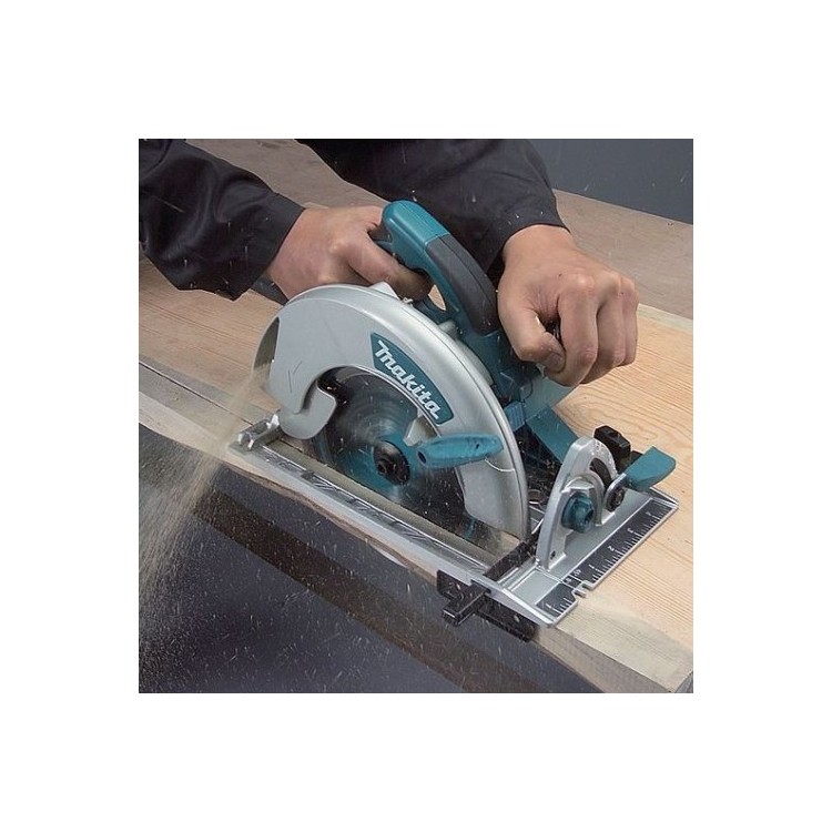 MAKITA HS7601