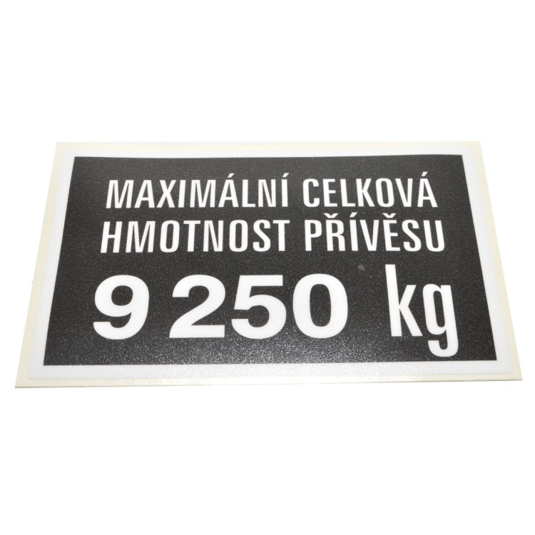 Štítek - hmotnost přívěsu 9250 kg (URI)