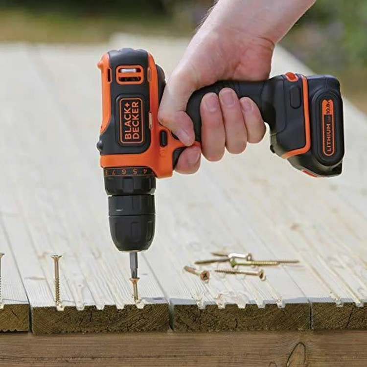 Black and Decker BDCDD121KA-QW Aku vrtačka bez příklepu 10,8 V+ sada (40ks)