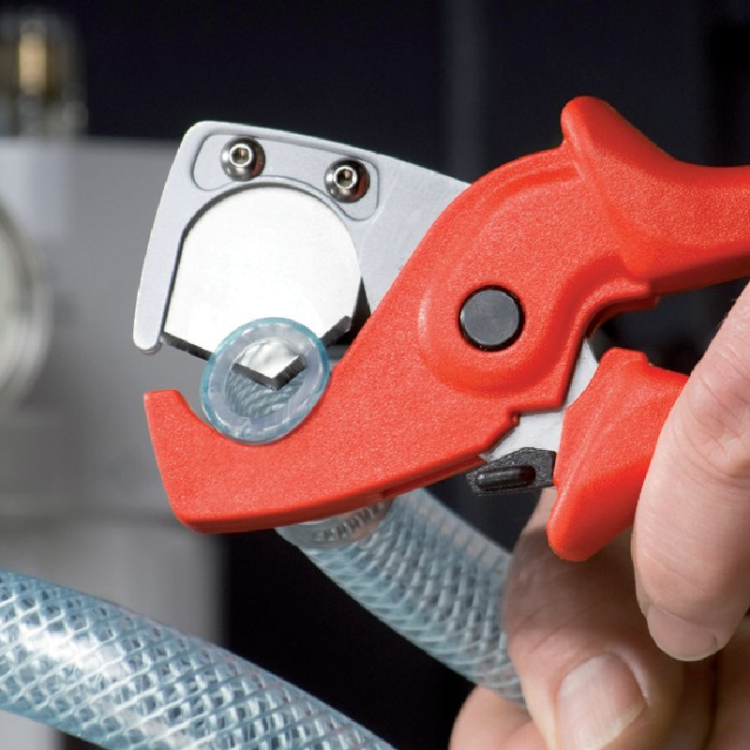 KNIPEX Nůžky na plastové trubky do 25mm