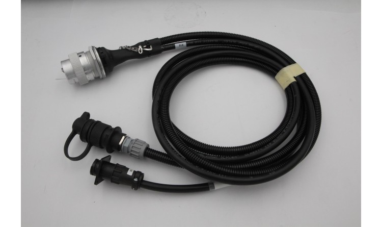Kabel propojovací černý  ISO 32bit mezi řídící jednotku a ovládací panel