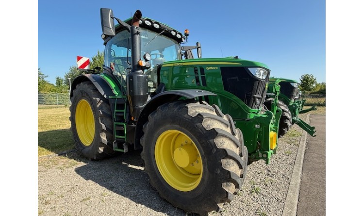 Traktor John Deere 6250R