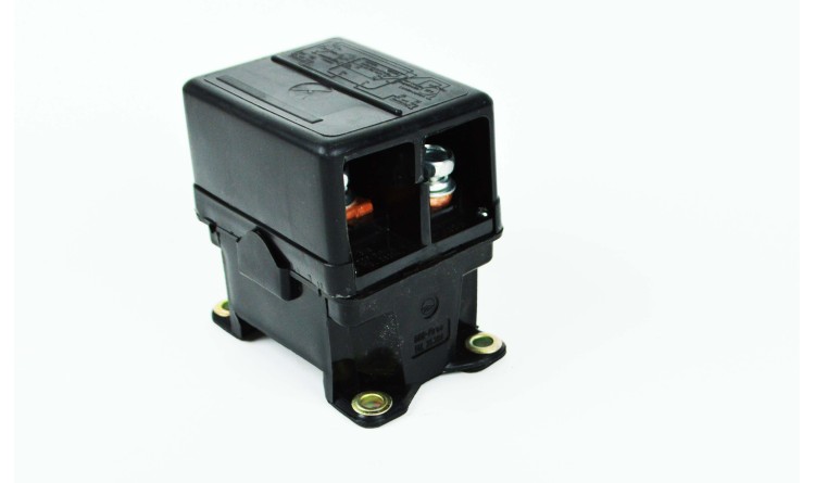 Spínač baterie IFA 12/24 V