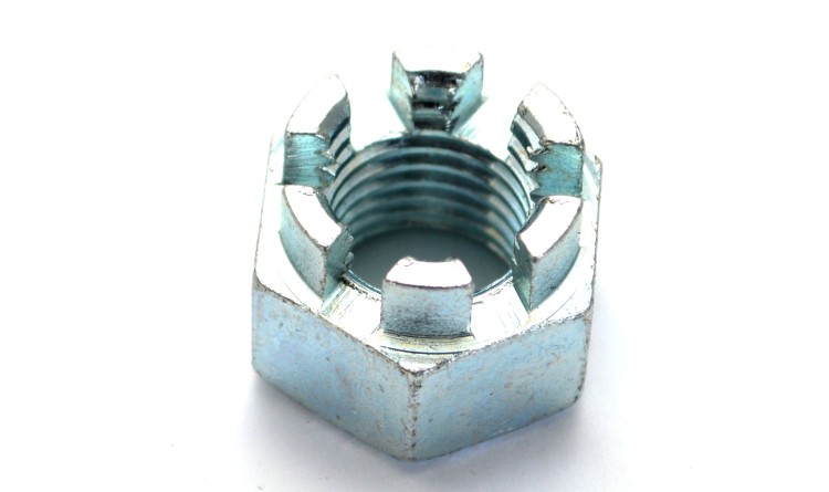 Matice korunková M16