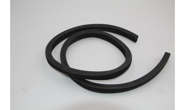 Manžeta těsnící L=1,35m