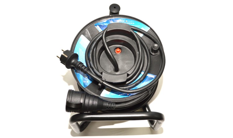 Prodlužovák 25 m z1 1,5 mm na bubnu guma