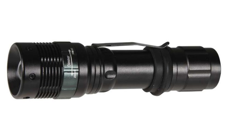 LED svítilna hliníková 3W, na 3x AAA, FOKUS