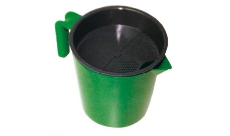 Hrnek oddojovací Gelle