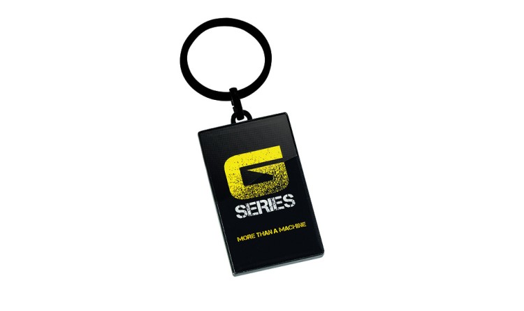 Přívěšek G-Series kovový John Deere