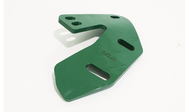 Držák zahrnovače pravý