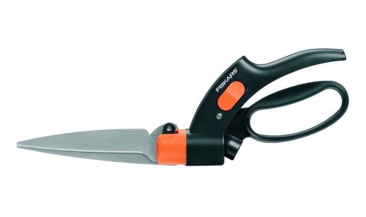 FISKARS Nůžky na trávu Fiskars Servo GS42