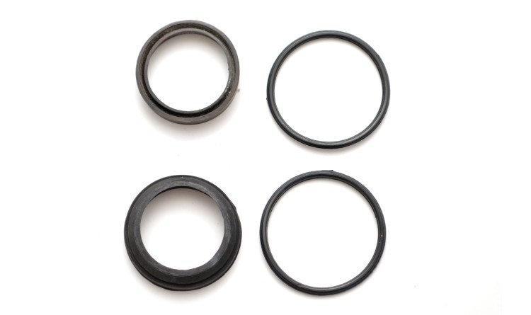 Sada válce vys.motáku ,rev.skříně,výsypky,.E516