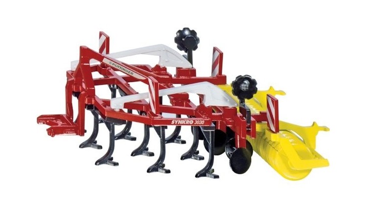 Model kultivátor Pöttinger Synkro