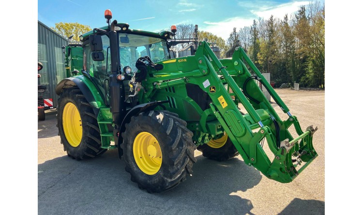 Traktor John Deere 6130R+623R