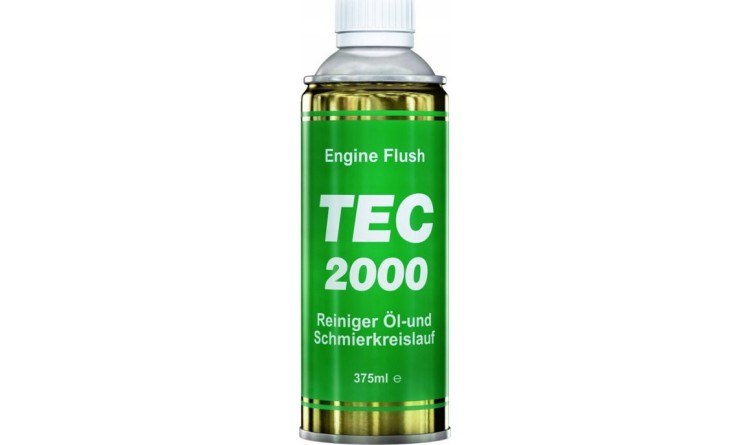 Přípravek pro vnitřní čištění motoru