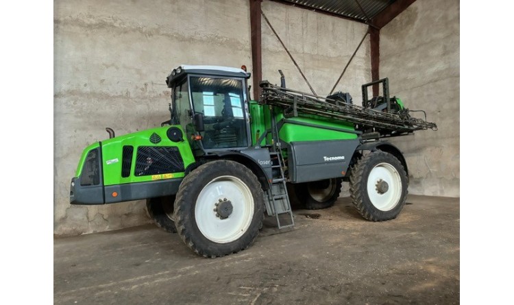 Samojízdný postřikovač TECNOMA LASER 4240