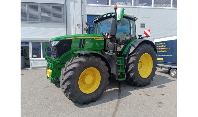 Traktor John Deere 6R 250 DEMO
